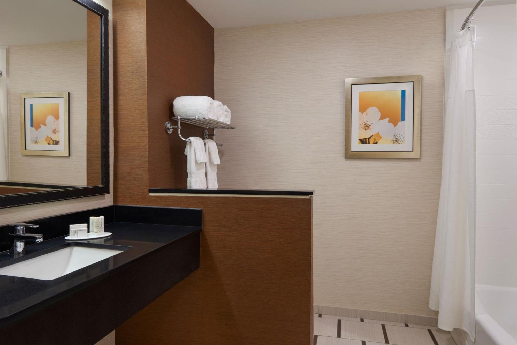 Fairfield Inn & Suites By Marriott Barrie Luaran gambar